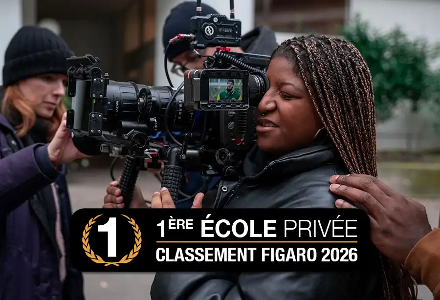 Étudiants de l'ESRA en tournage. L'école est classée première école privée du palmarès Figaro Étudiant 2026.